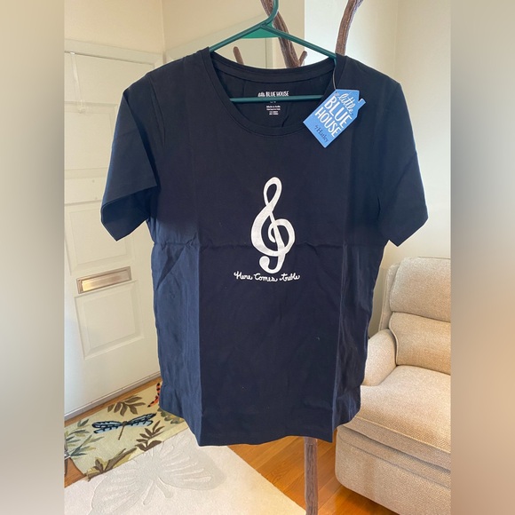 Black Short Sleeve Tee with Treble Clef Design - Picture 1 of 12